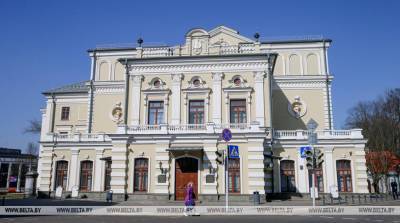 В Купаловском театре проходит премьерный показ спектакля "Жаніцьба"