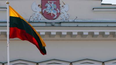 Нелегальных мигрантов в Литве начали размещать на полигоне Руднинкай