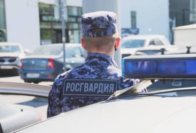 Правоохранители дважды за день помешали петербуржцам бесплатно выпить