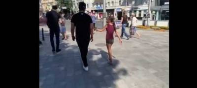 В Харькове неизвестный напал на детей-попрошаек