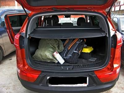 Наркотики, топор и лопату нашли в автомобиле 24-летней москвички