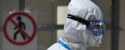 Привитых от коронавируса граждан России призвали продолжать носить маски