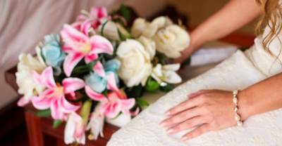 Жених умер за минуту до регистрации, пока невеста отошла за цветами
