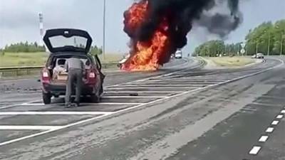 «Газель» загорелась после столкновения с автомобилем в Чувашии