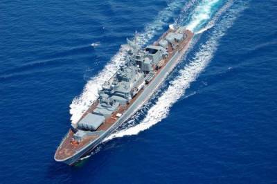 Avia.pro: российский сторожевой корабль перехватил эсминец США Ross, пытавшийся приблизиться к водам РФ возле побережья Крыма