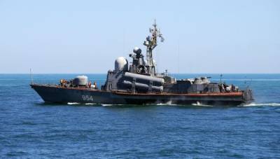 Корабли Черноморского флота отправились на помощь украинскому судну