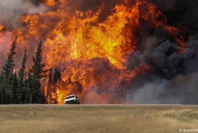 Лесные пожары в Канаде: власть привлекает военных