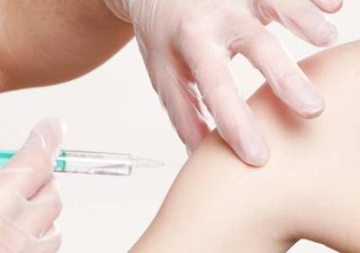 Аллерголог-иммунолог Болибок объяснил, как бороться с отеком после вакцинации