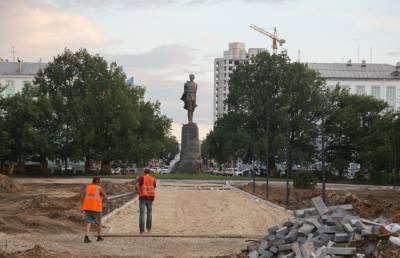 Благоустройство площади Горького идет с отставанием от графика