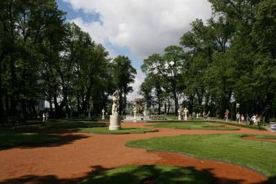 В петербургском Летнем саду пройдет выставка малых музеев Ленобласти