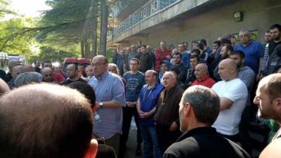 Грузинские шахтёры устроили забастовку