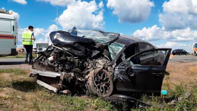 Новости на "России 24". В Башкирии трое детей пострадали в столкновении Audi с автобусом