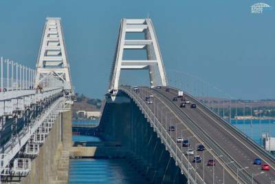 За три года по Крымскому мосту проехало более 15 млн автомобилей
