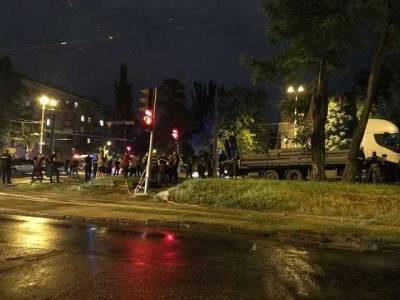 В центре Днепра произошли столкновения с перестрелкой: есть пострадавшие