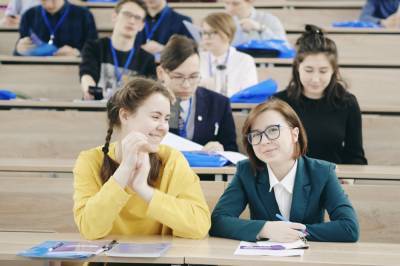 Более 700 вузов примут участие во Всероссийском студенческом выпускном – Учительская газета