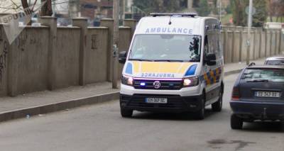 Авария неподалеку от Тбилиси: трайлер упал на железную дорогу