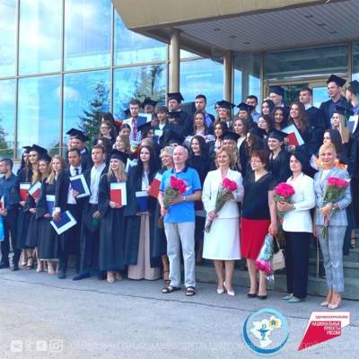 Около 300 студентов-медиков Ульяновского государственного университета получили дипломы