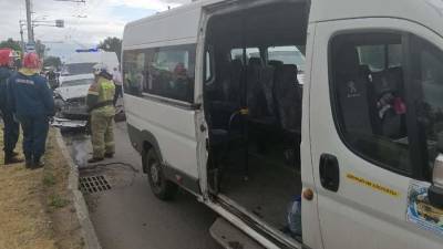Шесть человек пострадали в ДТП с участием маршрутки в Иваново