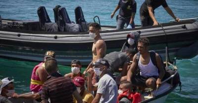 У берегов Туниса потерпело крушение судно с мигрантами, есть погибшие