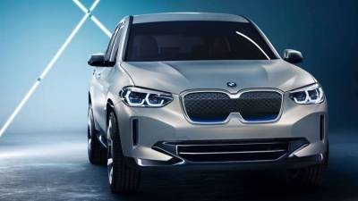 Автоконцерн BMW объявил о выпуске электрокроссовера iX