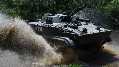 Бригада морской пехоты в Крыму получит боевые машины-амфибии