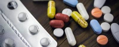 Врач Денис Проценко заявил об опасности приема антибиотиков при коронавирусе
