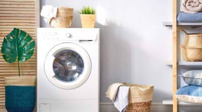 Подключила хитрость: хозяйка рассказала простой способ очистить стиральную машину (Видео)