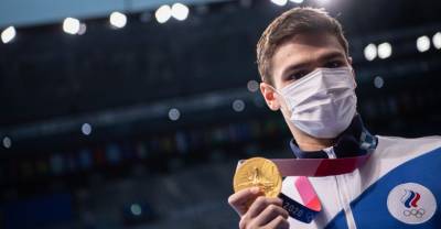Пловец Рылов завоевал золото Олимпиады в Токио на двухсотметровке на спине