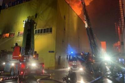 Пожарные ликвидировали крупное возгорание на складе на юго-востоке Москвы