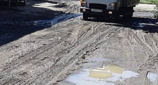Работники сочинской ветклиники пожаловались на отказ чиновников расчищать дорогу