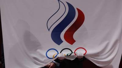 Боксер Хатаев вышел в полуфинал Олимпийских игр в Токио