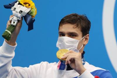 Пловец Рылов завоевал золотую медаль и установил олимпийский рекорд на Олимпиаде в Токио