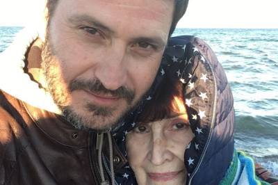 В оккупированном Крыму умерла мать режиссера Ахтема Сеитаблаева