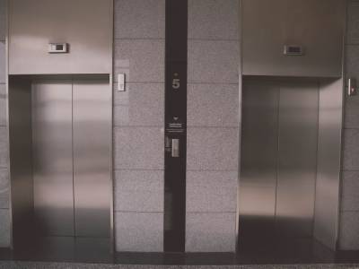 Более 200 новых лифтов установят в Нижегородской области до конца года