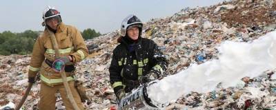На уфимском полигоне ТБО в поселке Новые Черкассы вновь горел мусор