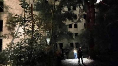 Взрыв прогремел на территории больницы в Киеве, есть жертва: кадры с места ЧП
