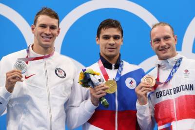 Пловец Рылов завоевал еще одно золото на Олимпиаде и установил рекорд