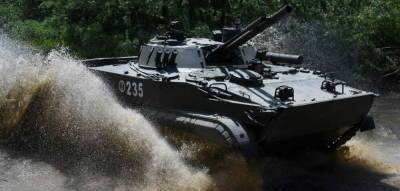 Морпехи в Крыму получили боевые машины-амфибии