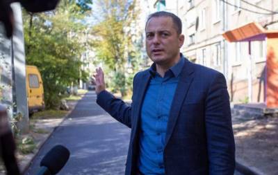 Семейный подряд: как мэр Каменского Белоусов зарабатывает миллионы на бюджете – СМИ