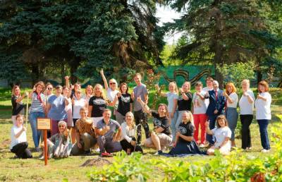 К 100-летию «Росгосстраха» сотрудники компании высадили яблоневый сад в парке Победы в Твери