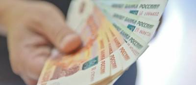 На Алтае почти 210 тысяч заявлений одобрено на школьные выплаты
