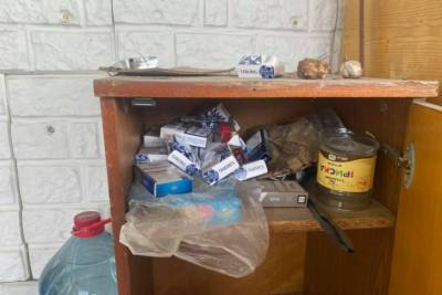 Сигареты и дихлофос: полиция показала состояние оздоровительного лагеря в Одессе