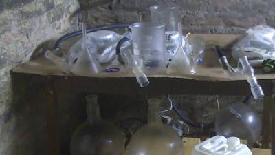 ЧП. Наркопроизводители устроили лабораторию в деревне Брянской области