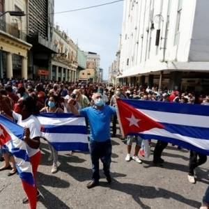 На Кубе шесть влиятельных генералов почти одновременно умерли от коронавируса