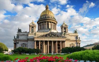 Фудкорты и аттракционы снова заработают в Петербурге со 2 августа