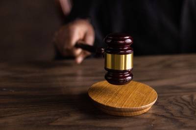 Военный суд признал экс-замдиректора Росгвардии виновным в мошенничестве