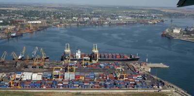 Украинский портам хотят снизить норму отчислений в бюджет до 30%