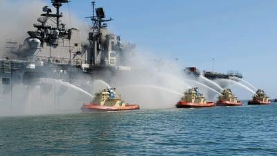 Американского моряка обвинили в поджоге боевого десантного корабля