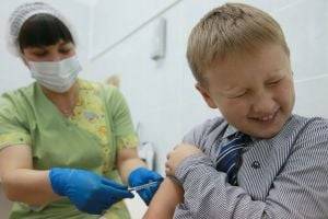 В Украине будут вакцинировать детей от COVID