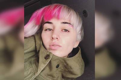 Дагестанке отказались возвращать детей, которых у нее забрали из-за розовых волос